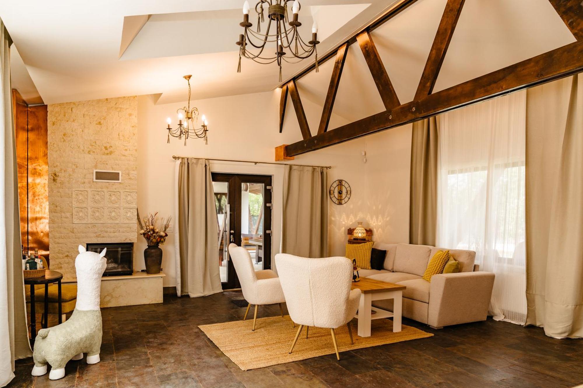 The Tribe Alpaca Retreat Hotel Branesti Exterior photo